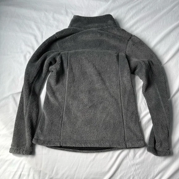 Patagonia Gray Fleece Pullover with Plum Trim - Picture 4 of 6